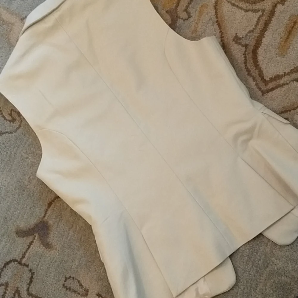 French Connection vest - Picture 6 of 6